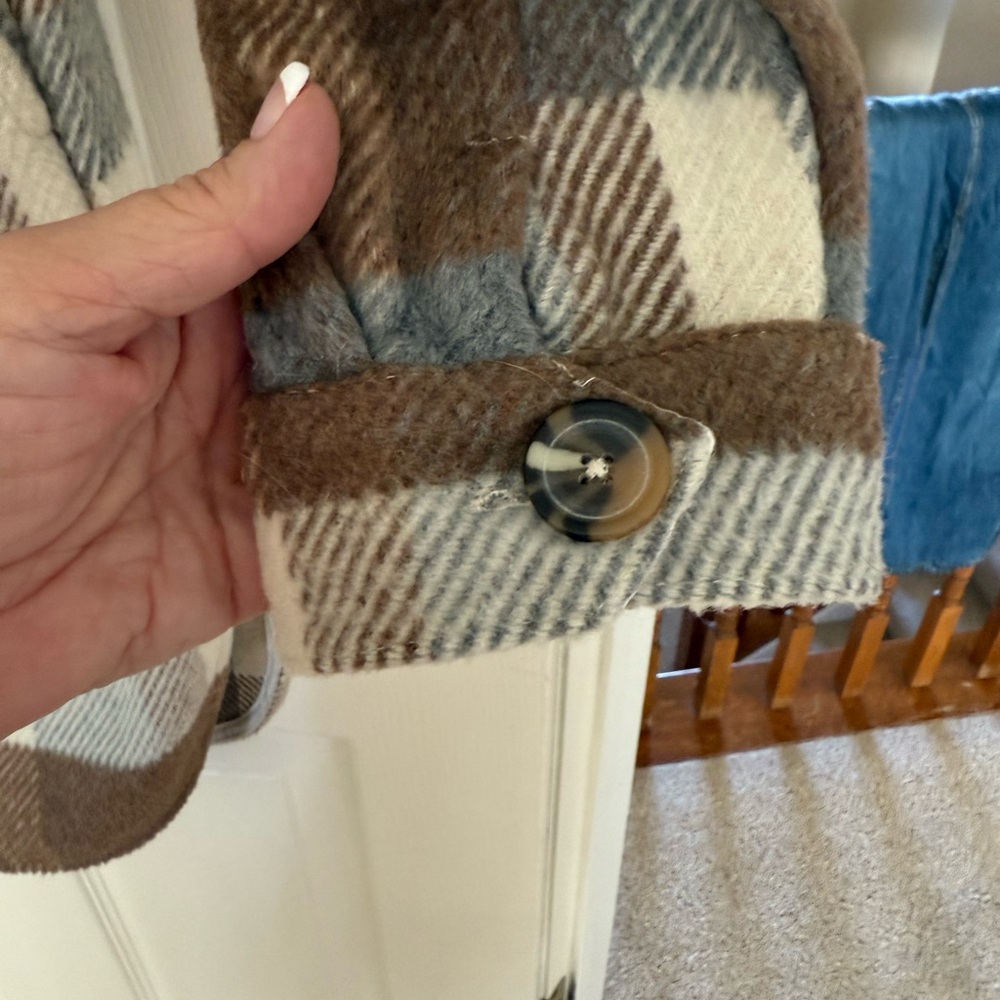 Evereve Oversized Plaid Shacket Xl - Picture 6 of 9